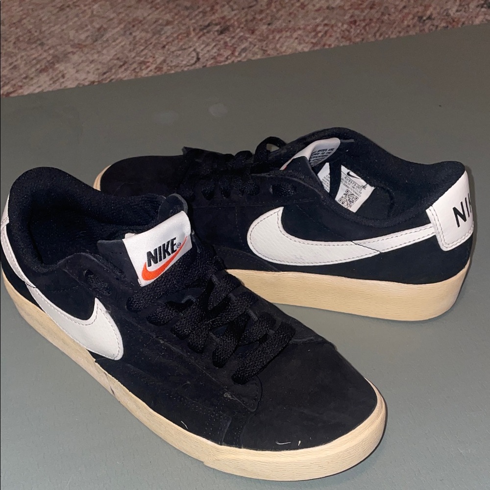 Nike Blazer Low Sneakers